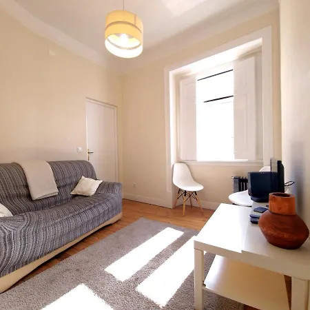 New! Cozy In The Center * Lissabon